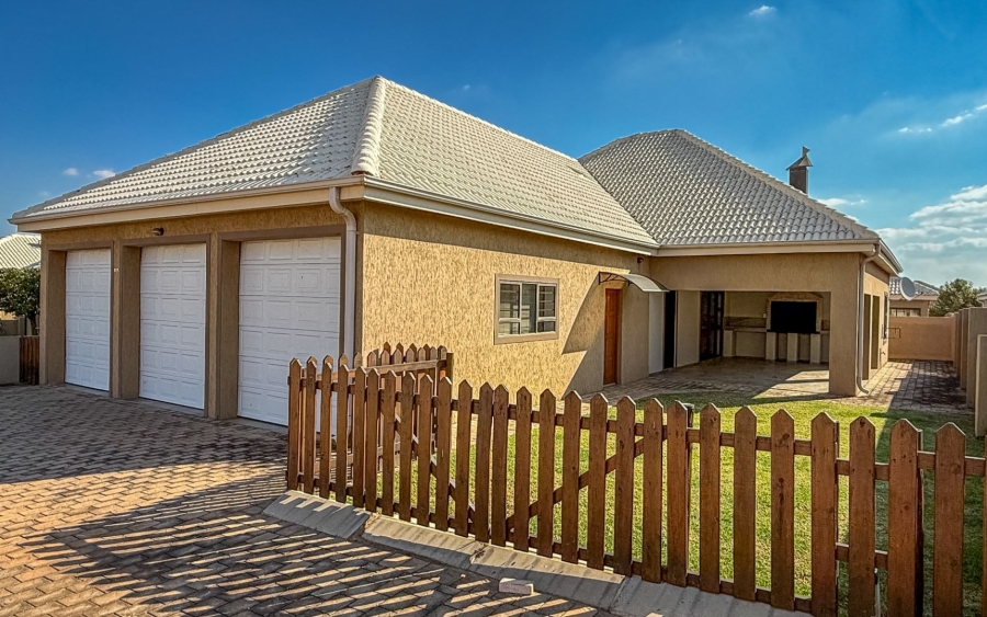  Bedroom Property for Sale in Wilkoppies North West